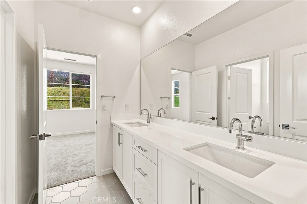 16062 Butterfly Drive Property Photo 28