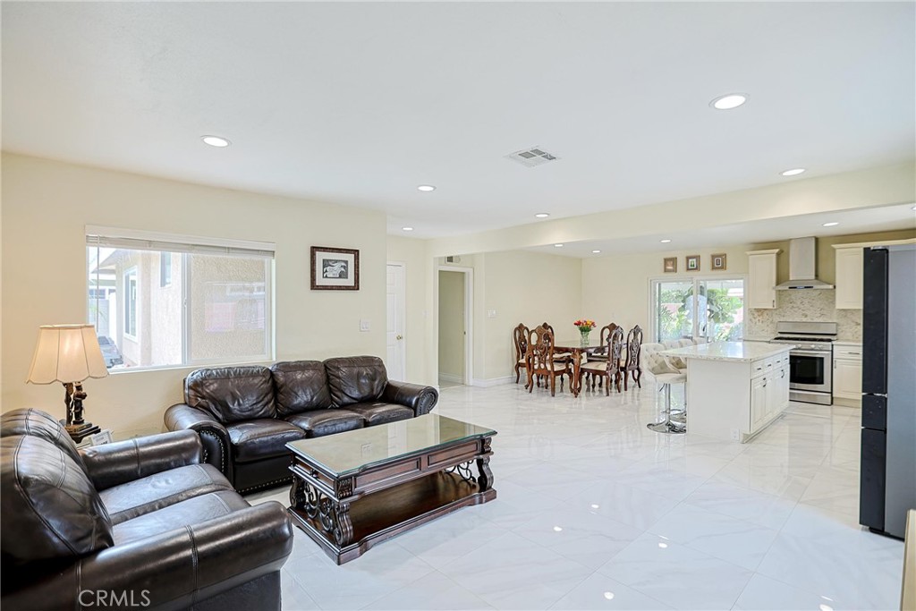 1211 Groton Property Photo 9
