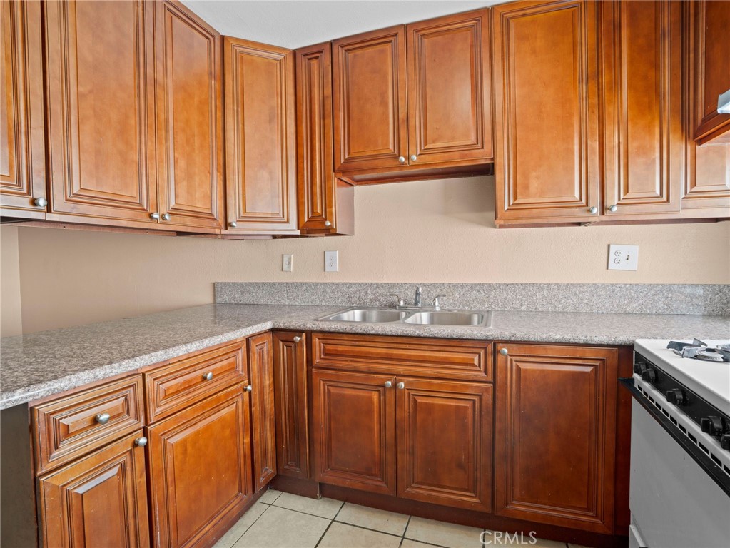 7243 Milton 5 Property Photo 5