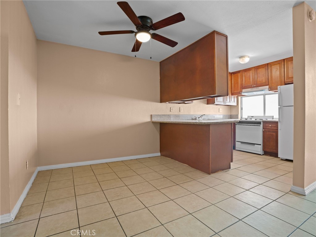 7243 Milton 5 Property Photo 6