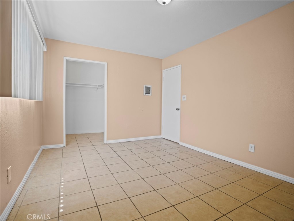 7243 Milton 5 Property Photo 8