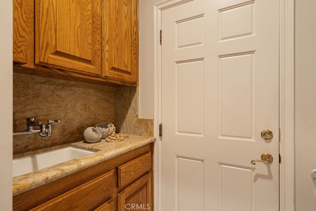 3802 E Rolling Green Lane Property Photo 20