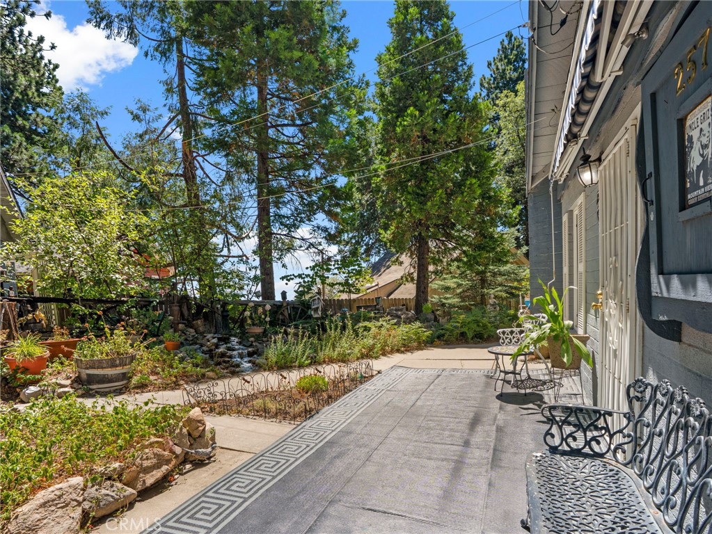 2578 Rim Of The World Property Photo 7