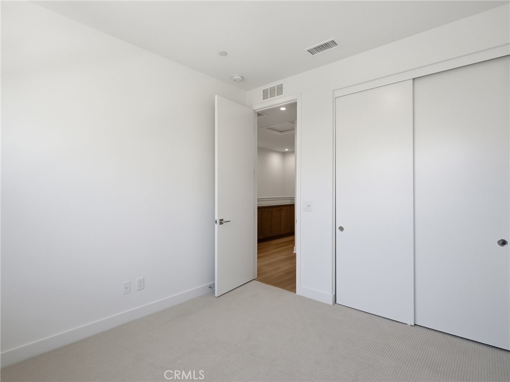 2736 Everly Drive Property Photo 11