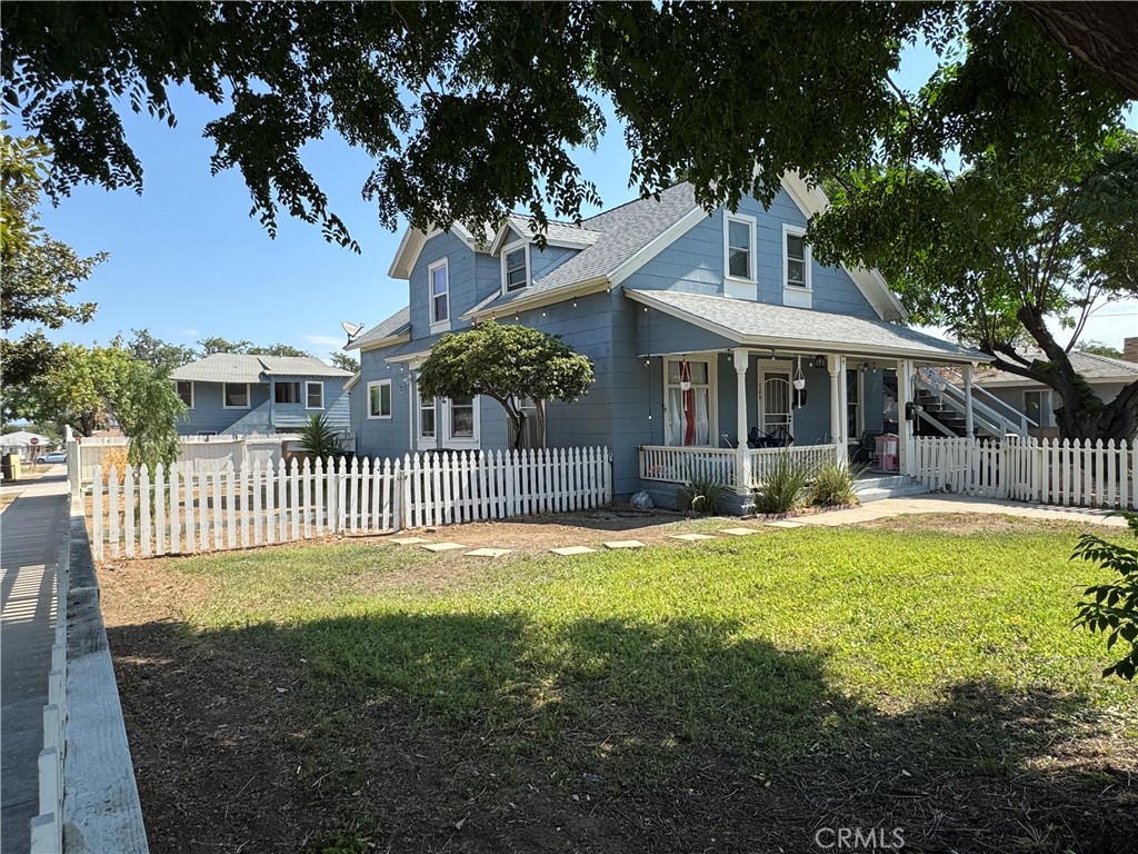 523 W 5th Street Property Photo 2