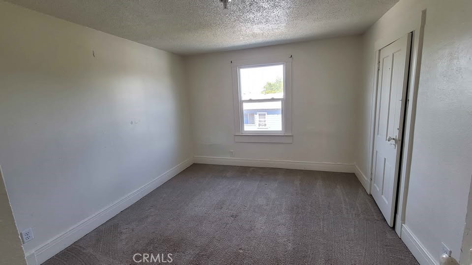523 W 5th Street Property Photo 18