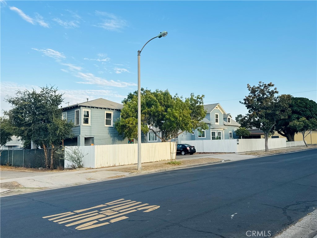 523 W 5th Street Property Photo 22