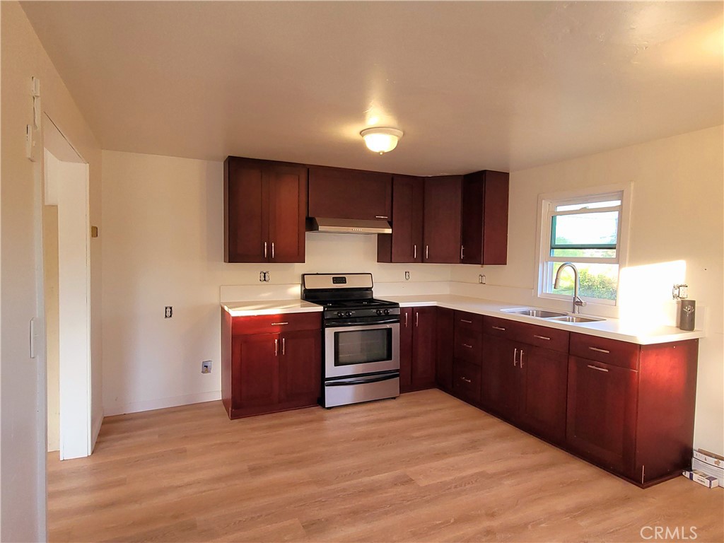523 W 5th Street Property Photo 34