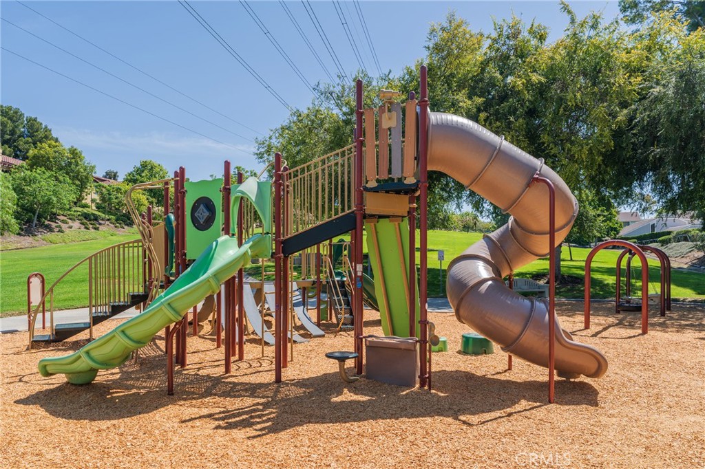 25611 Indian Hill Property Photo 10
