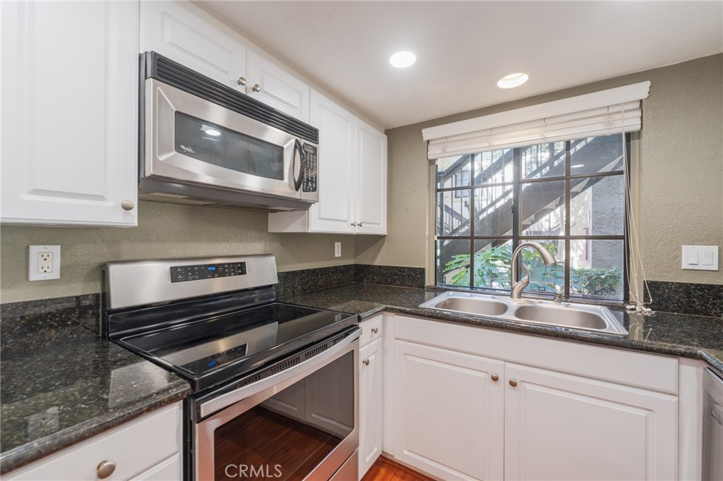 25611 Indian Hill Property Photo 15