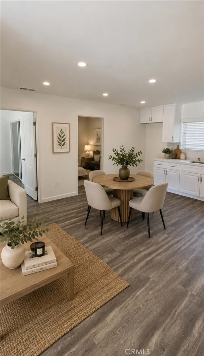 15417 15419 Tuba Street Property Photo 7