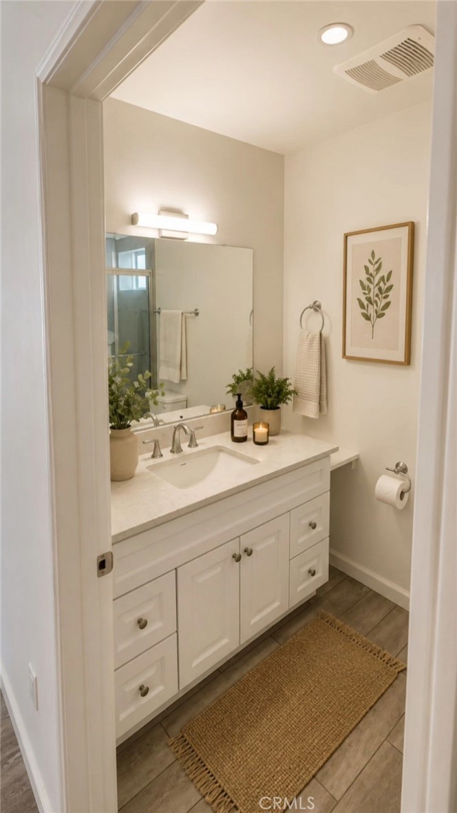 15417 15419 Tuba Street Property Photo 9