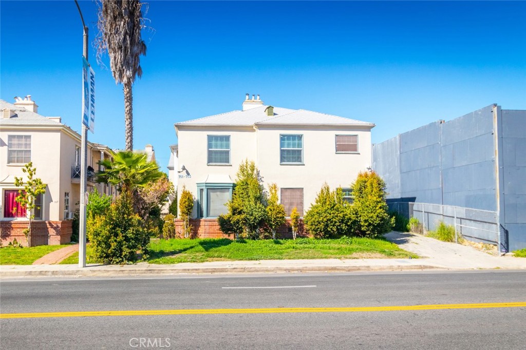 701 Crenshaw