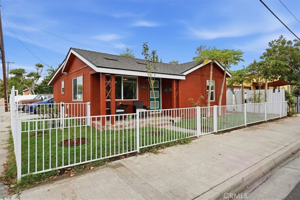 512 S Maple Property Photo 2