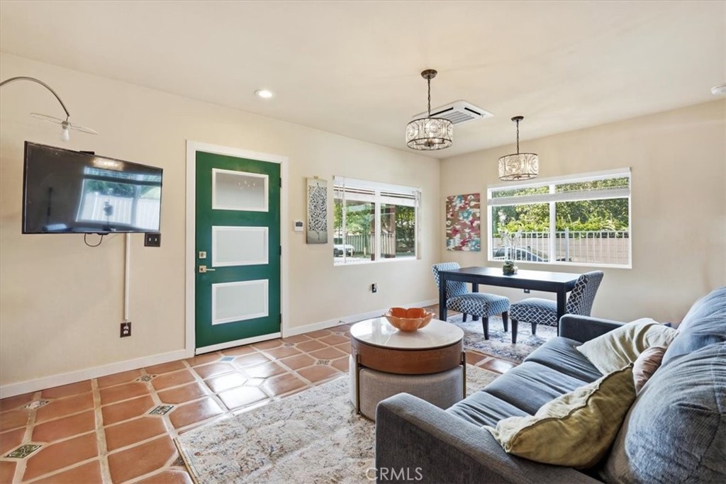 512 S Maple Property Photo 12