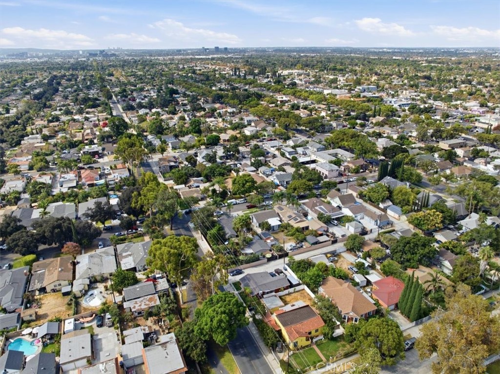 512 S Maple Property Photo 25