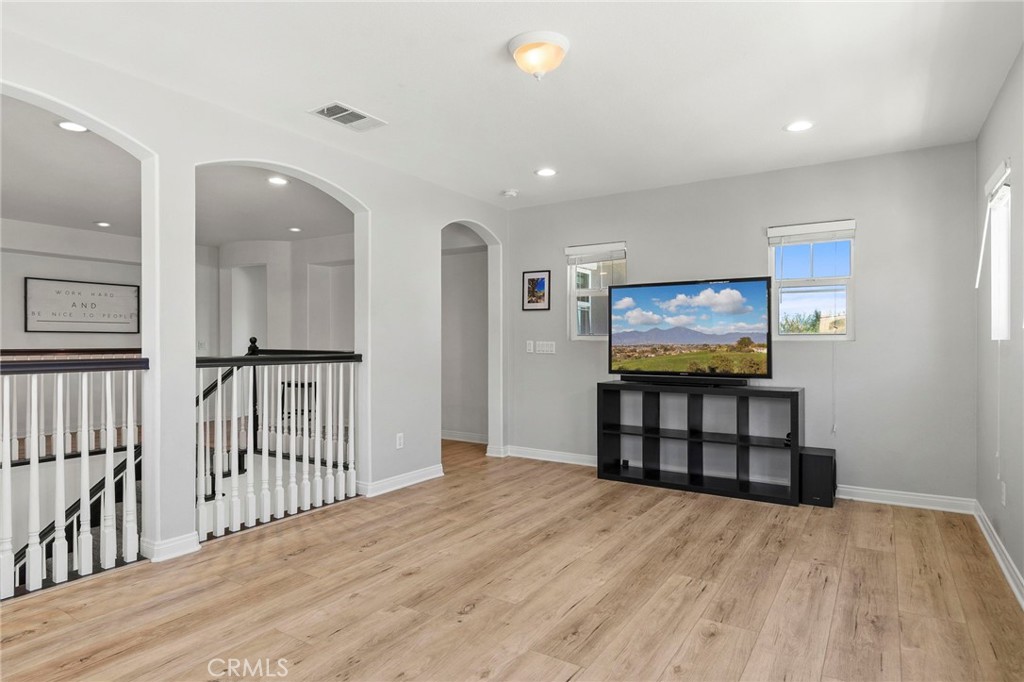 27329 Sweetspire Terrace Property Photo 10
