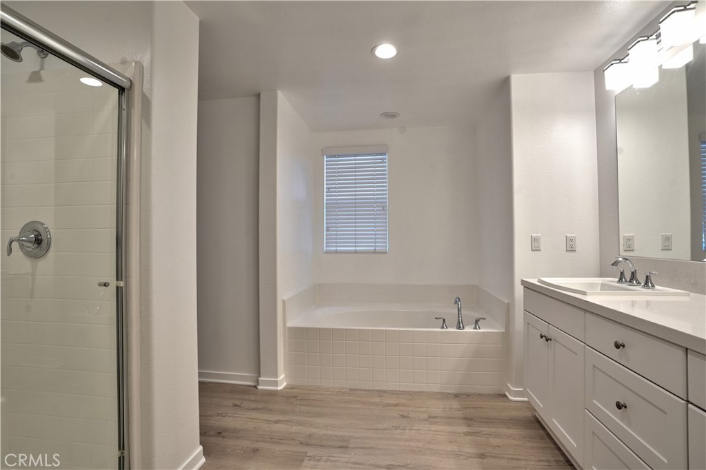 22043 Normandie Property Photo 13
