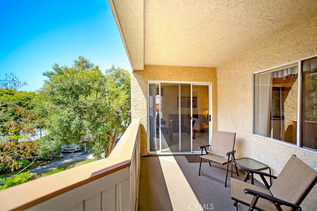 28 Corniche Drive E Property Photo 1