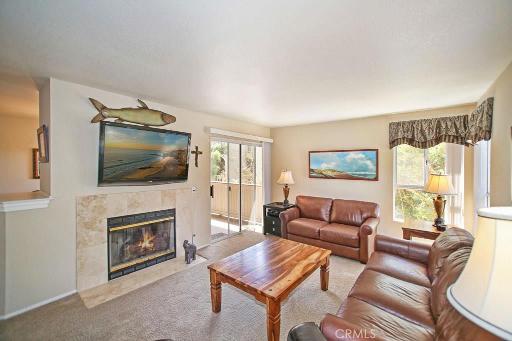 28 Corniche Drive E Property Photo 2