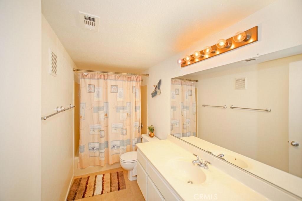 28 Corniche Drive E Property Photo 9