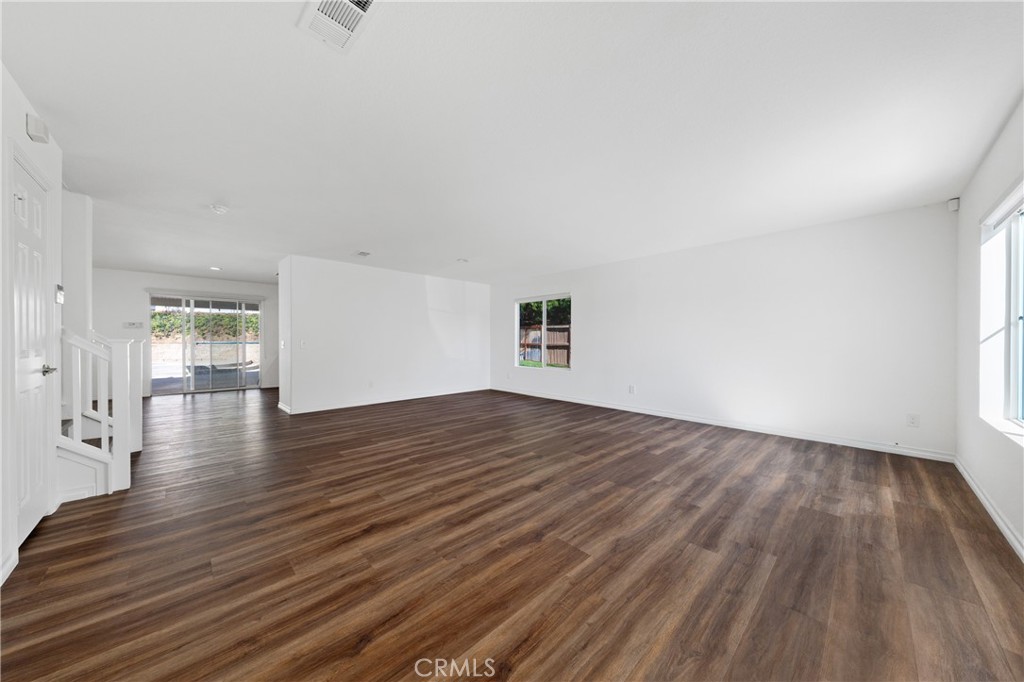 25043 Babbling Brook Property Photo 4