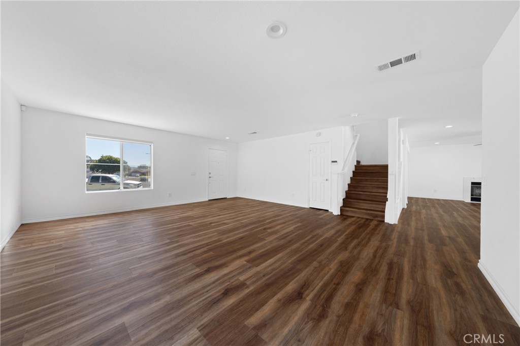 25043 Babbling Brook Property Photo 5