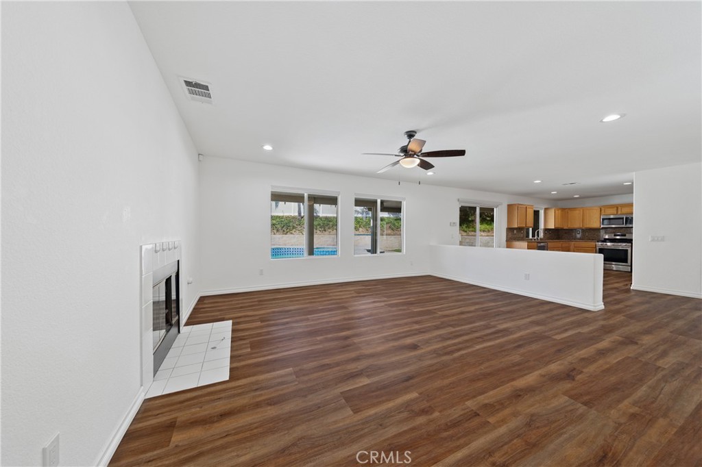 25043 Babbling Brook Property Photo 9