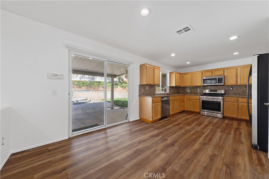25043 Babbling Brook Property Photo 11