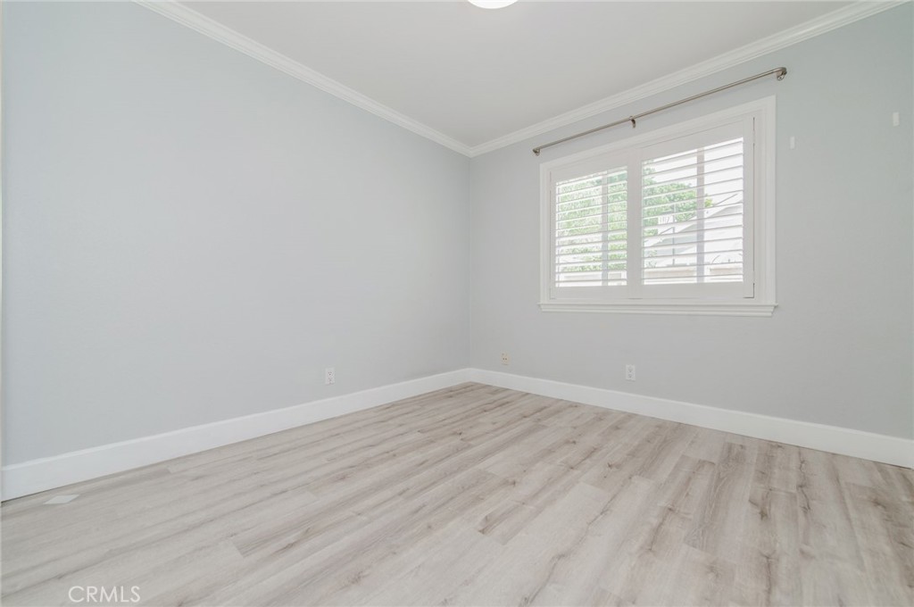 38 Cresthaven Property Photo 17