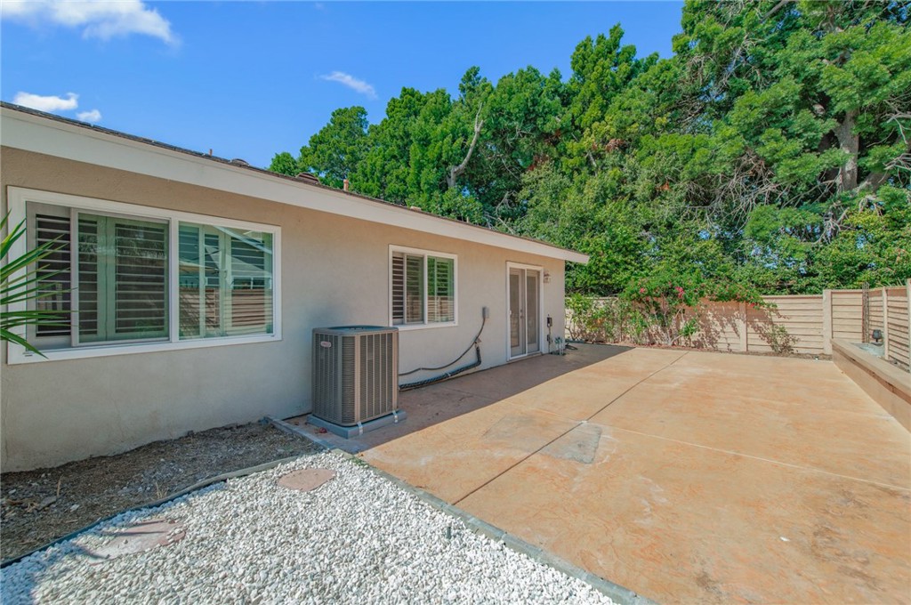 38 Cresthaven Property Photo 25