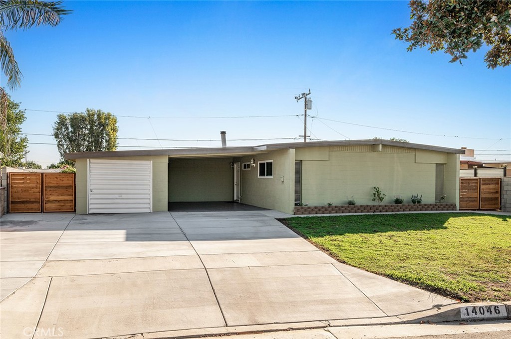 14046 Oval Property Photo 1