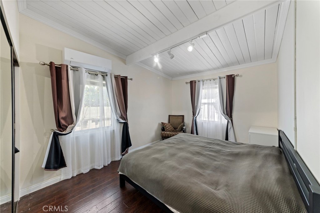 5721 N Rockvale Ave Property Photo 18