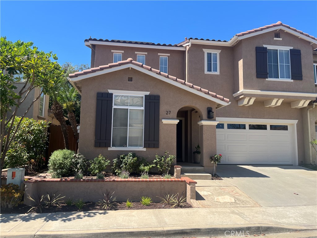 27 Las Cruces Property Photo 1