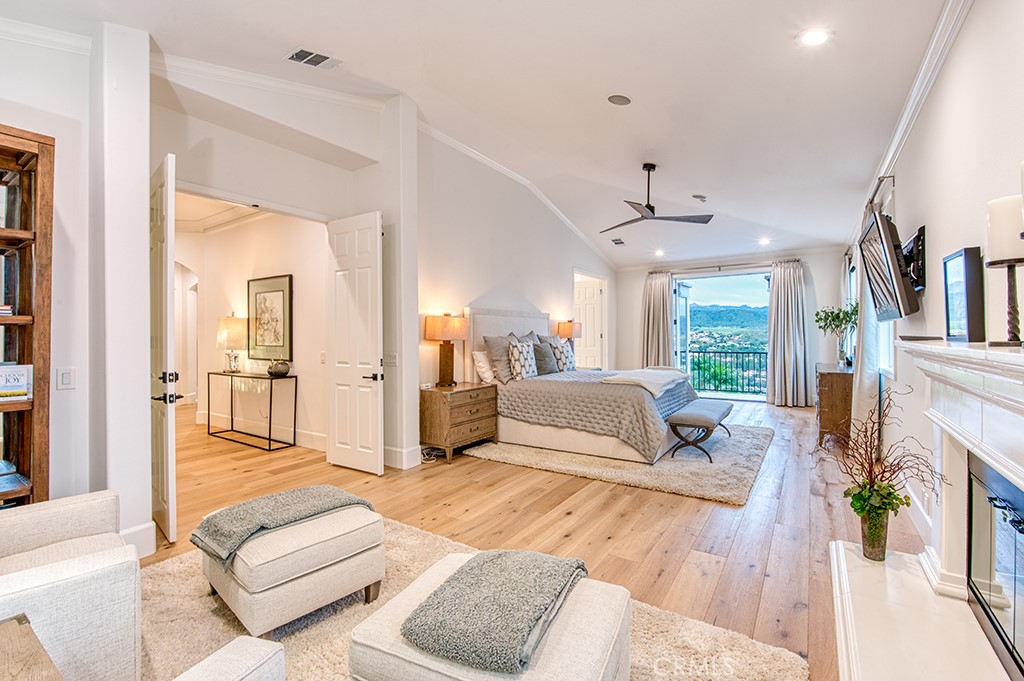 6 Panorama Property Photo 19