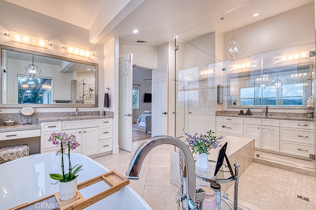 6 Panorama Property Photo 24