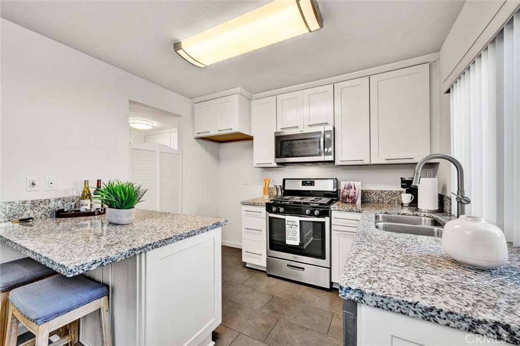 22746 Malaga Way Property Photo 8