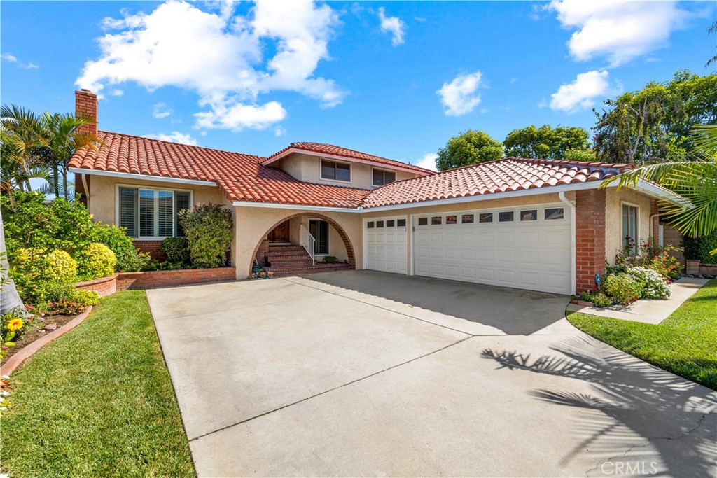 6871 Auburn Drive Property Photo 1