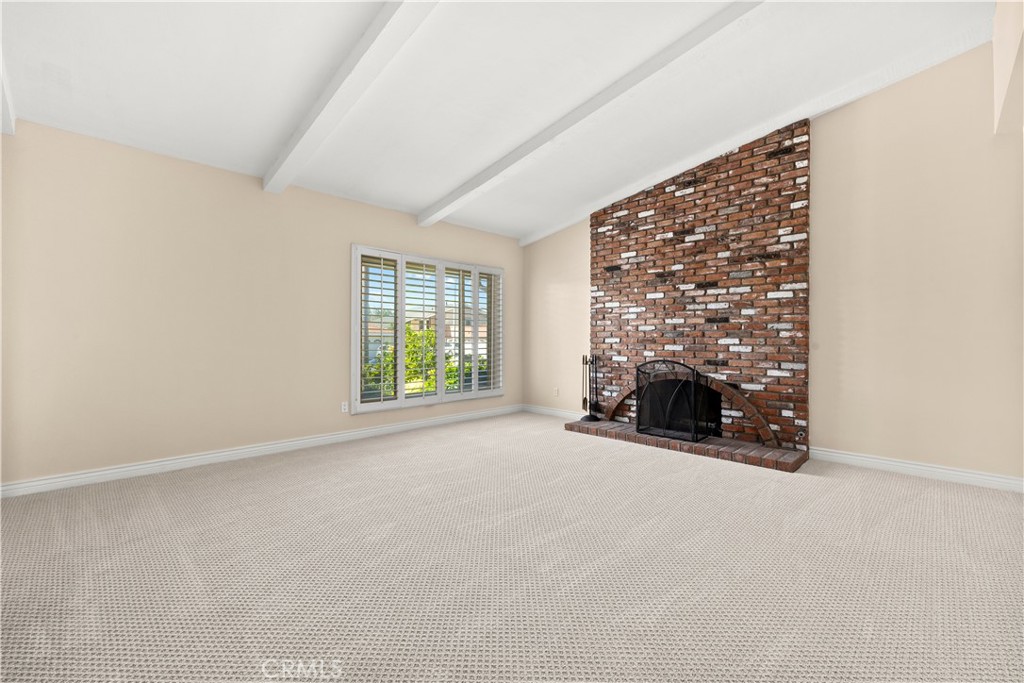 6871 Auburn Drive Property Photo 5