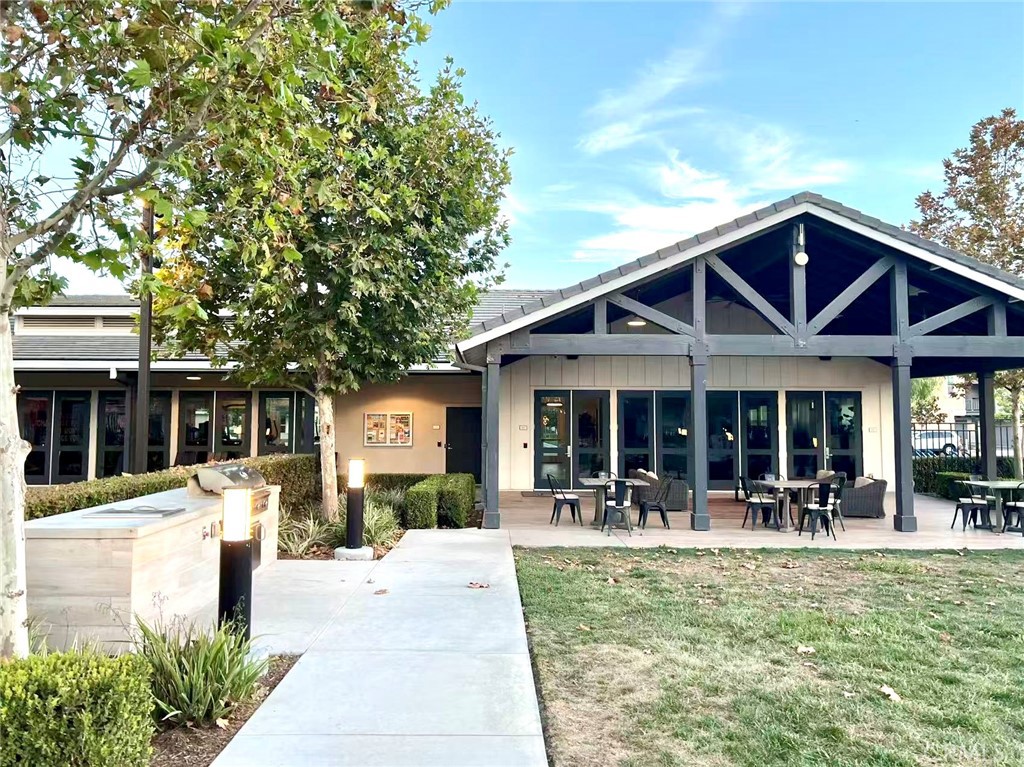 7555 Botany Street Property Photo 8