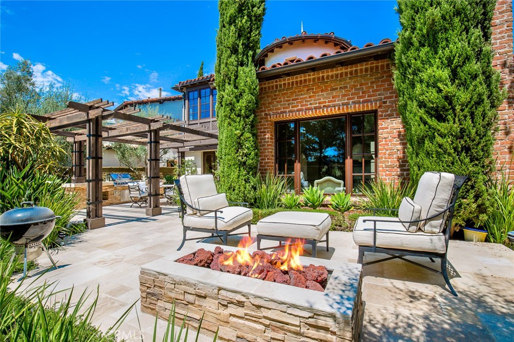 6 Gentle Breeze Property Photo 1