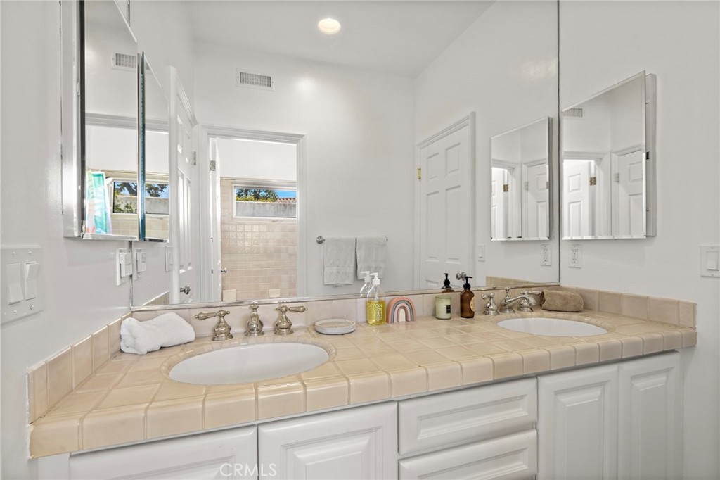 1582 White Alder Property Photo 49