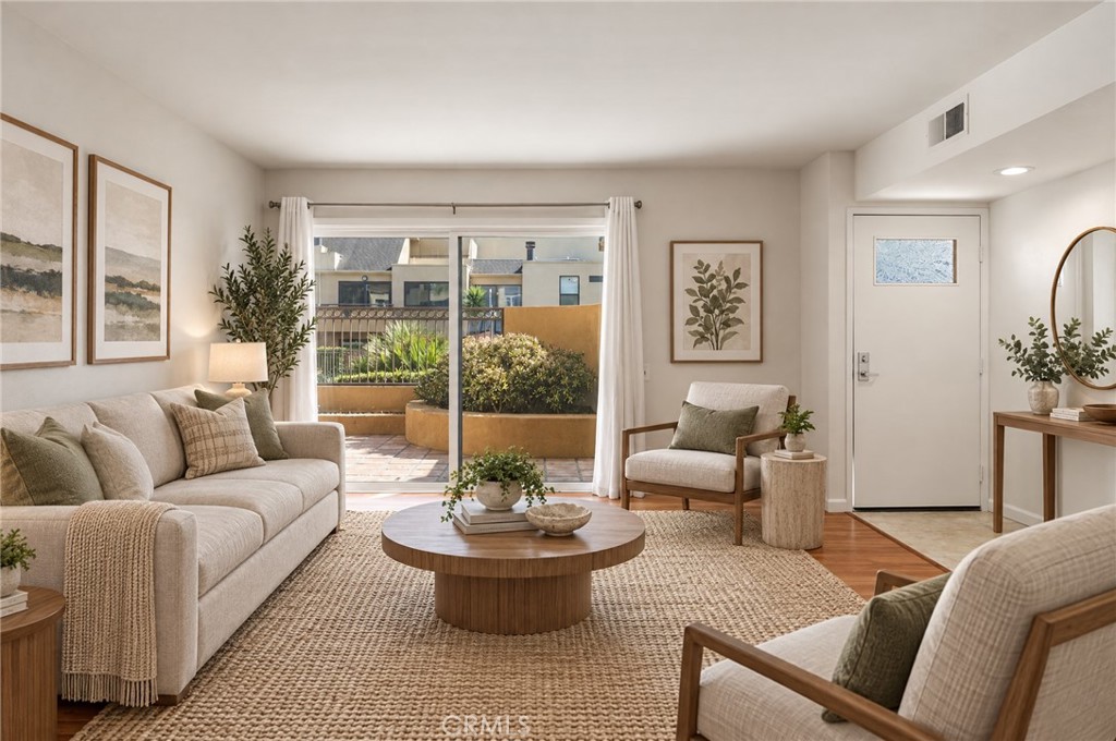 25671 Le Parc 63 Property Photo 2