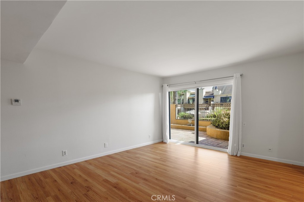 25671 Le Parc 63 Property Photo 8