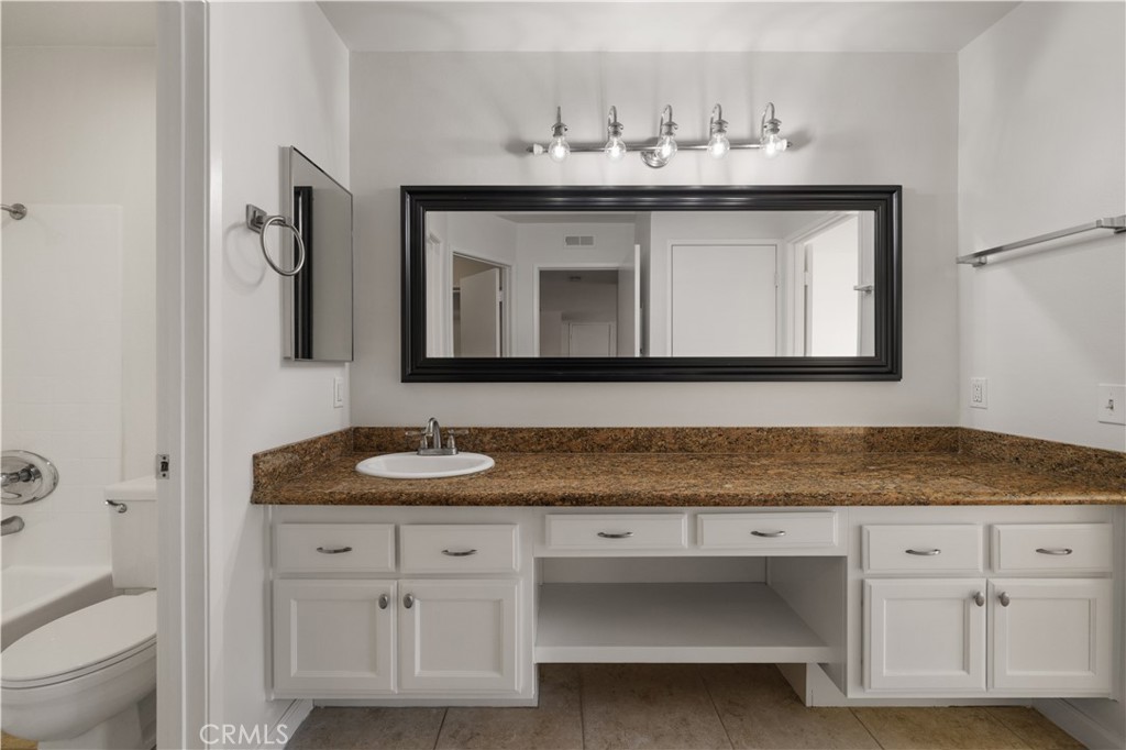 25671 Le Parc 63 Property Photo 13