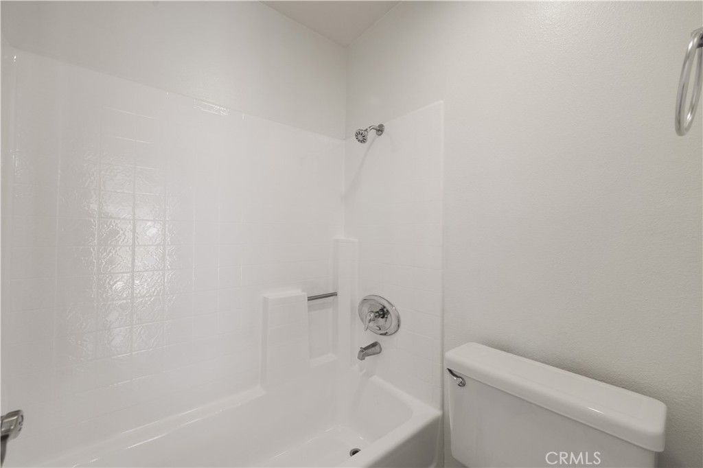 25671 Le Parc 63 Property Photo 14