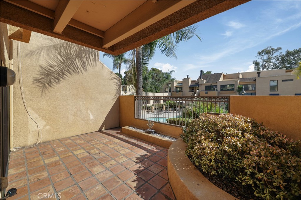 25671 Le Parc 63 Property Photo 21
