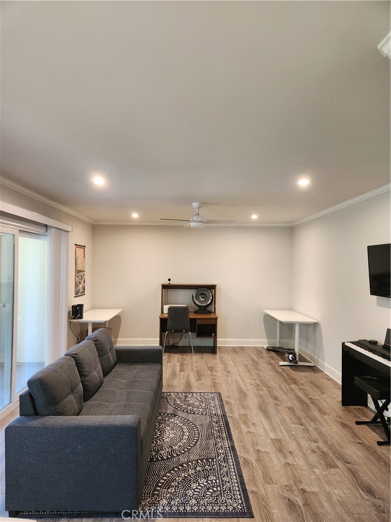 8515 Villa La Jolla F Property Photo 1
