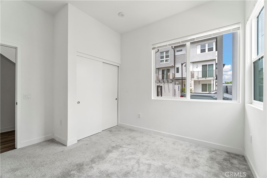 1302 W Bushell Street Property Photo 5