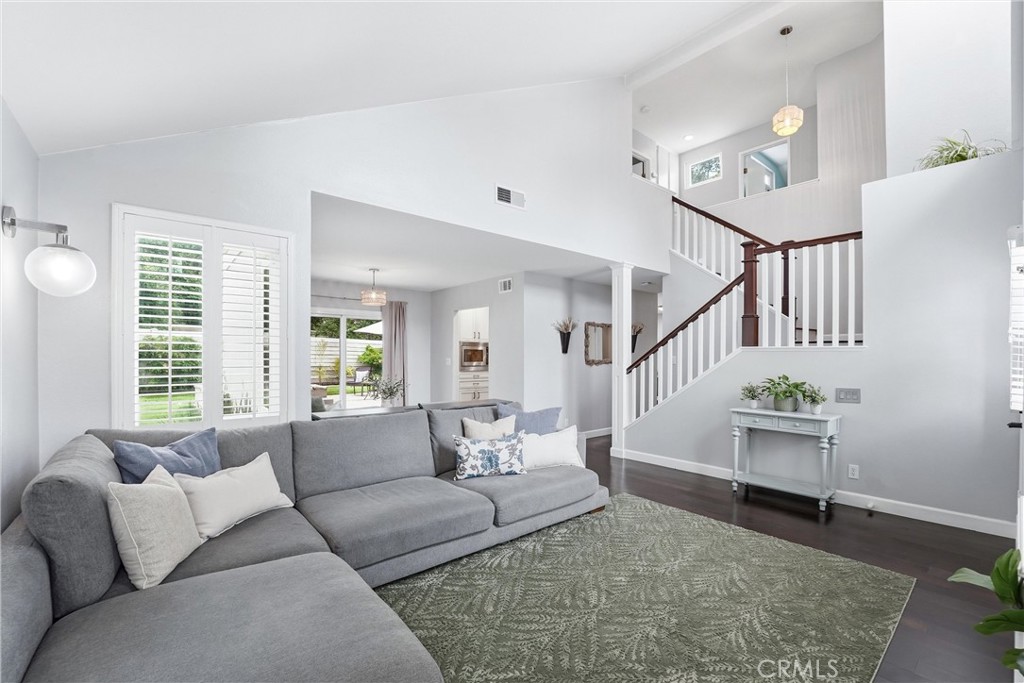 11 Shadowleaf Property Photo 14